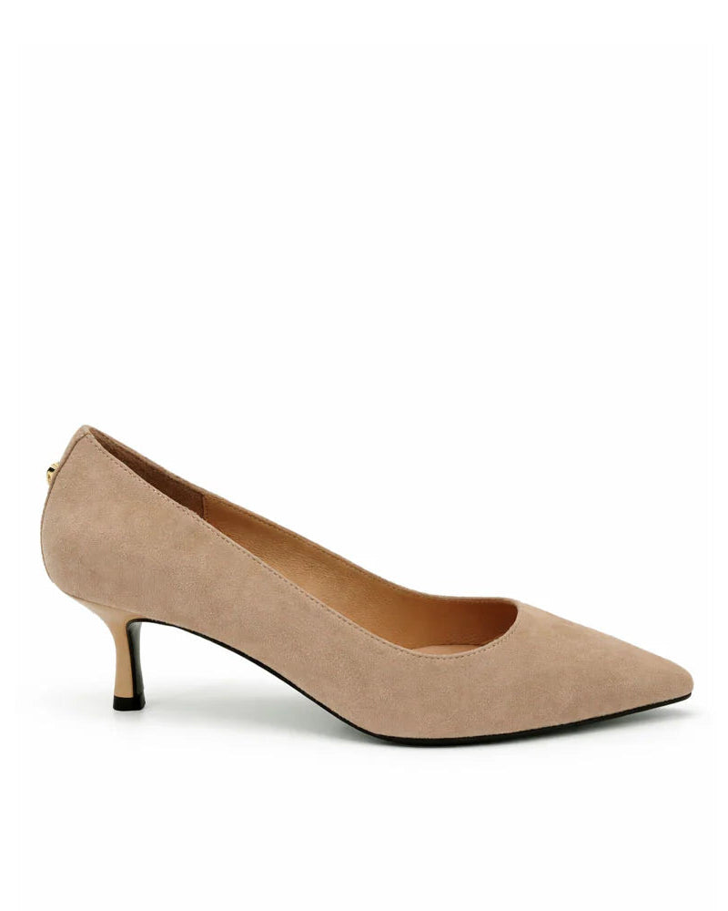 DÉCOLLETÉ IN CAMOSCIO BEIGE LOGO ORO LOVE MOSCHINO