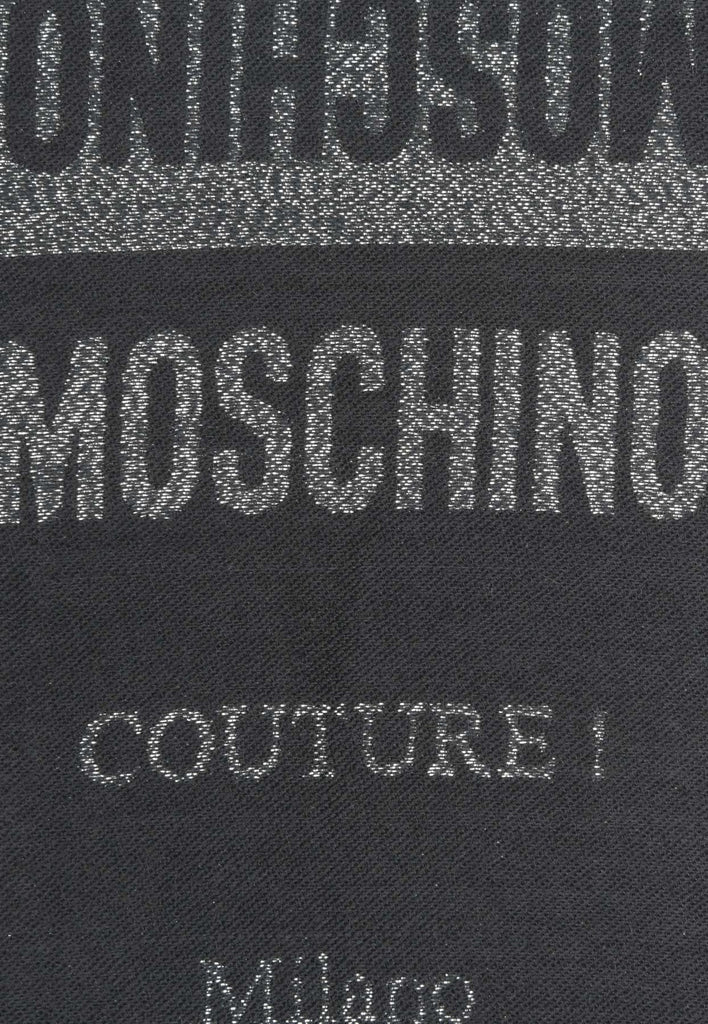 SCIARPA CON FRANGE IN JACQUARD CON LOGO    MOSCHINO