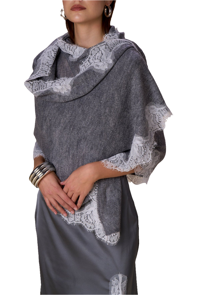 SCIARPA CON PIZZO     NOSECRETS