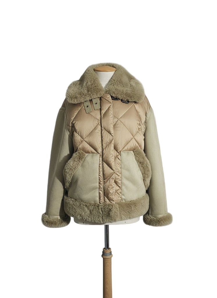 GIUBBOTTO IN PIUMA E DETTAGLI IN ECO MONTONE      VIOLANTI