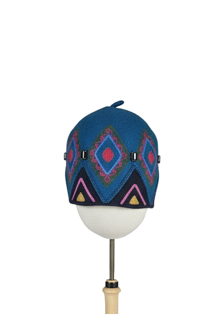 CAPPELLO RICAMATO CON PIETRE     LE CHAPEAU